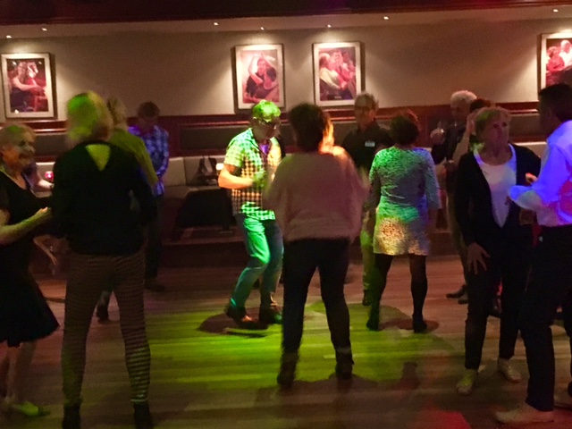 singlecafe dansworkshop Merengue en Saturday Night Fever bij Eppink Deventer mei 2017